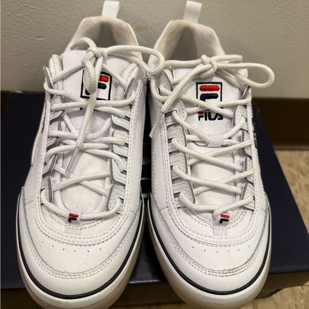 Fila - Picture 2 of 6